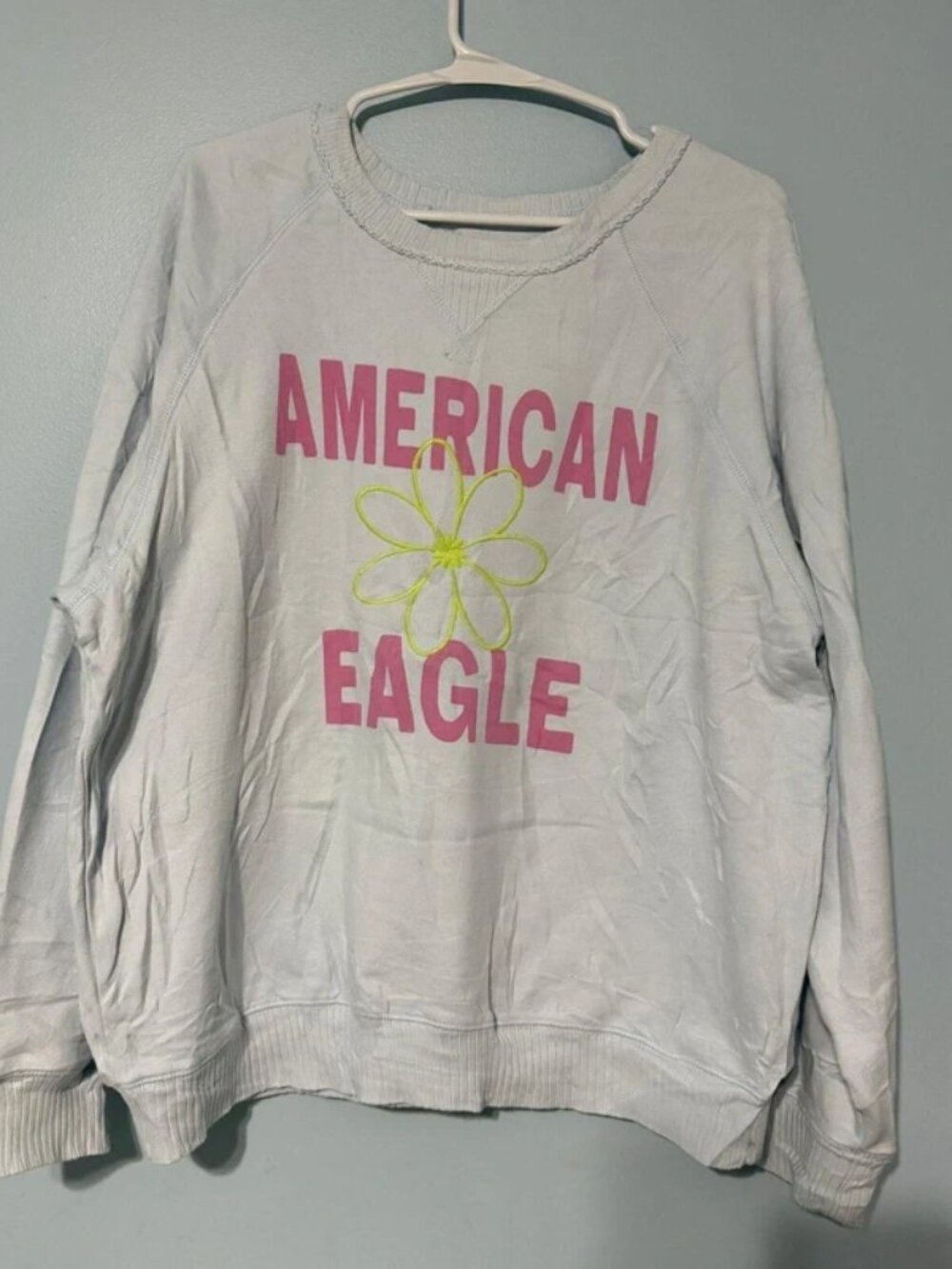 American Eagle Light Blue Crewneck Sweatshirt Pink Logo Yellow Daisy Embroidery